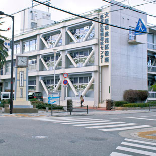 此花区役所［役所・図書館・区民ホール］の写真